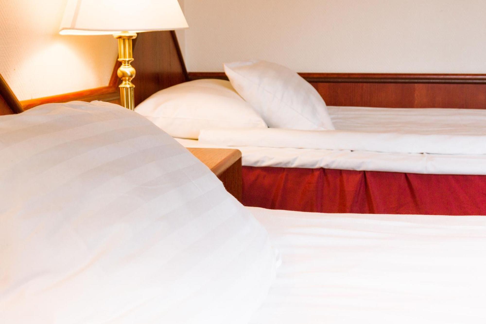 Hotel Oscar Варкаус Екстериор снимка